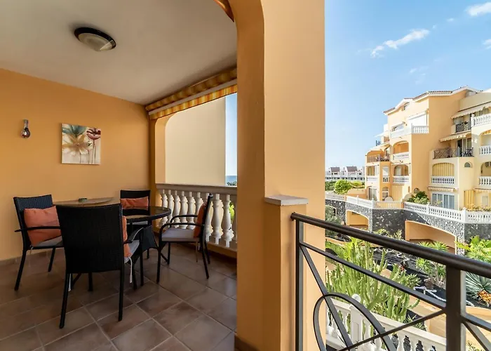 Tropical * Los Cristianos